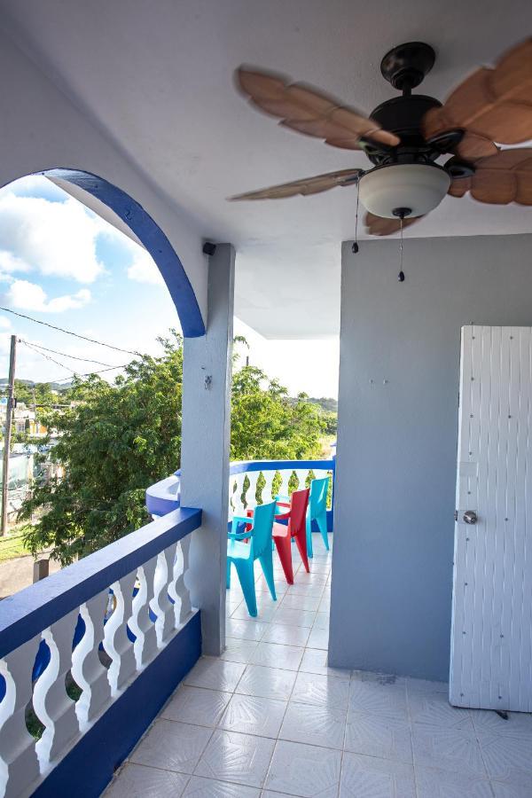 2A - Welcoming Apt Near Crashboat Beach أغواديلا المظهر الخارجي الصورة